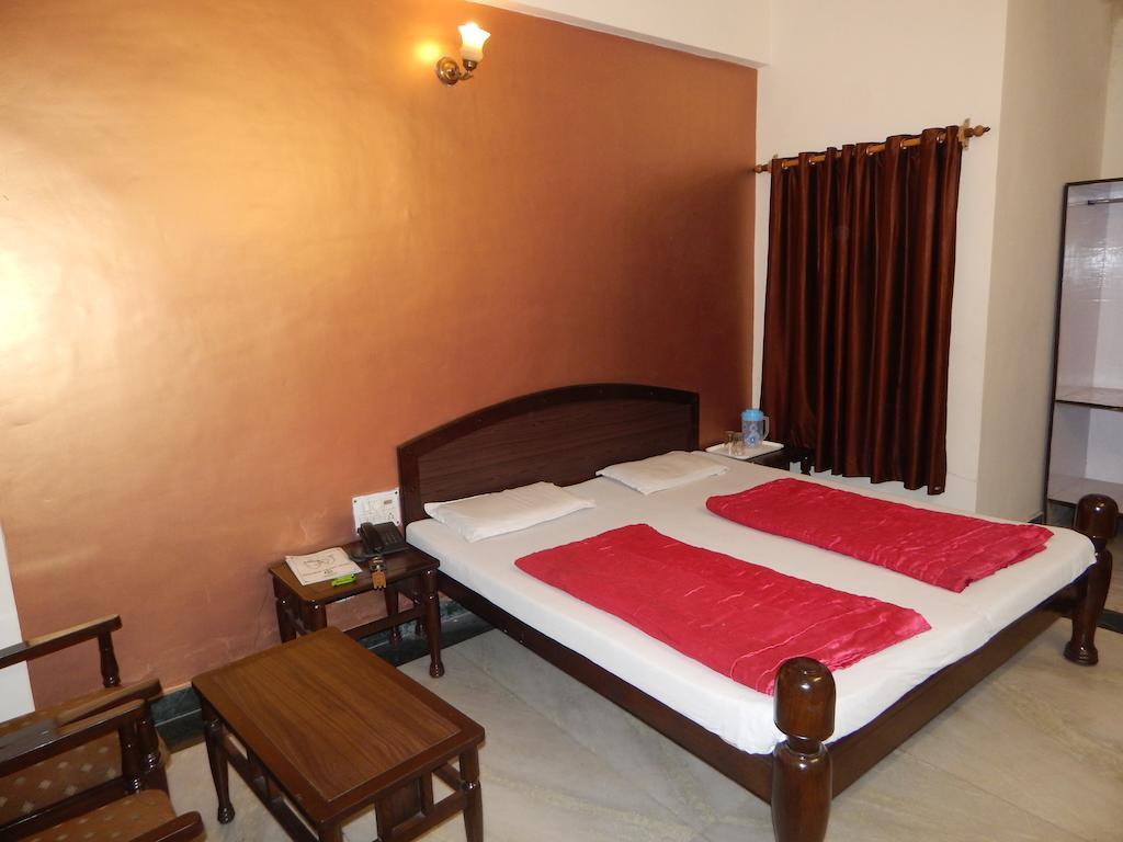 Hotel Chitra Heritage Haridwār Quarto foto